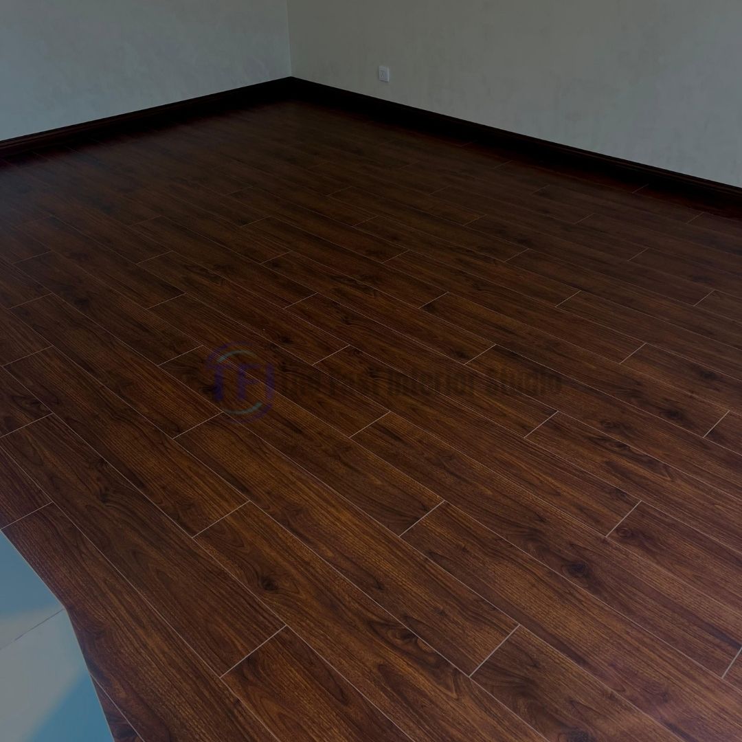 Chaina Floor 12 MM Dark Walnut Laminate